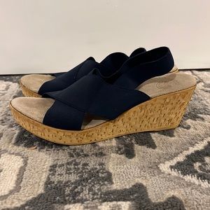 Navy Charleston Shoe Co wedge